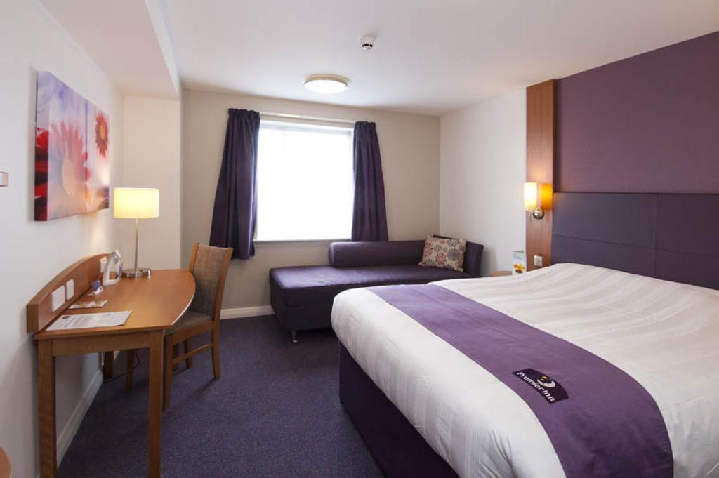 Premier Inn Swindon Central Pokoj fotografie