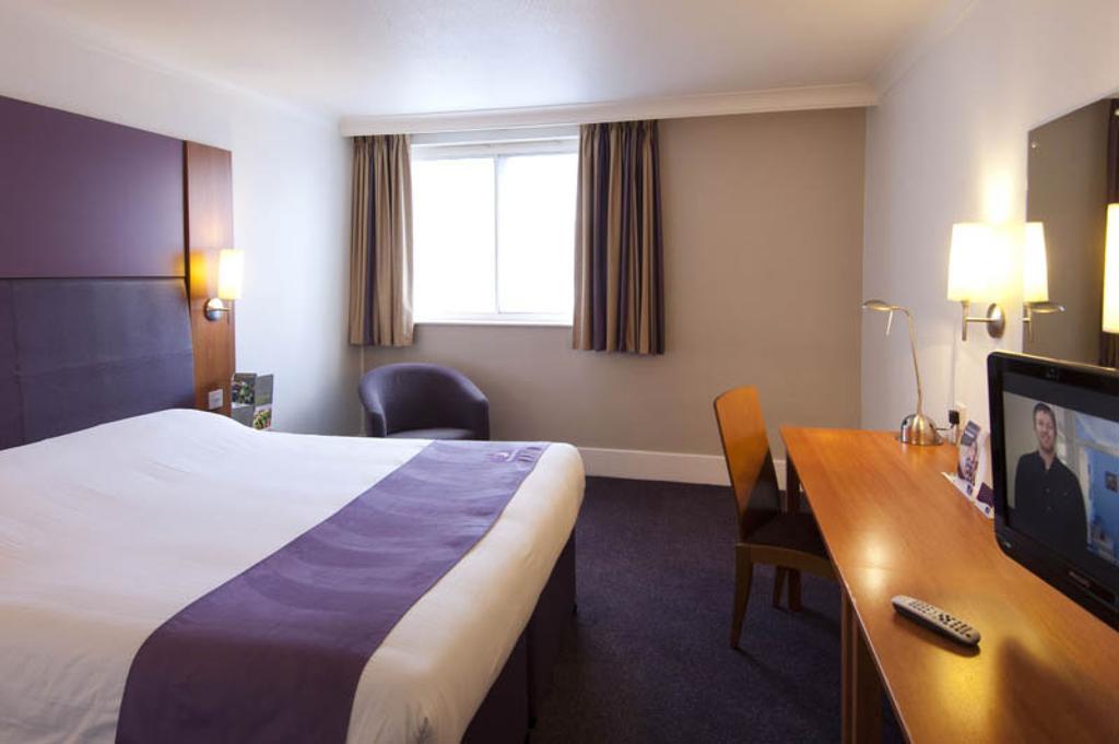 Premier Inn Swindon Central Exteriér fotografie