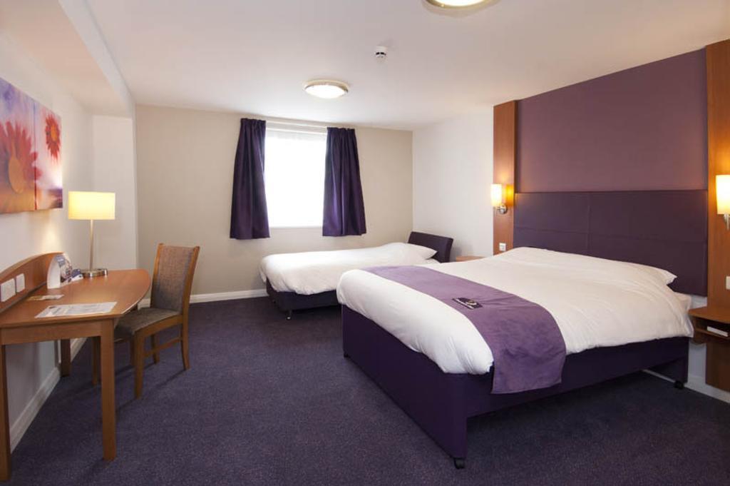 Premier Inn Swindon Central Pokoj fotografie